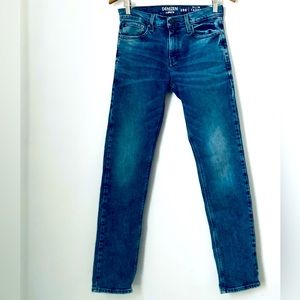 Denizen by Levi’s 286 blue jeans.  size 29